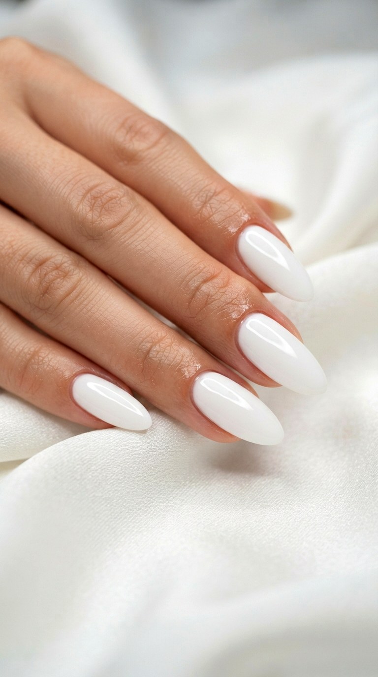 Ultra Gloss Pure Opaque - 27 white almond nails