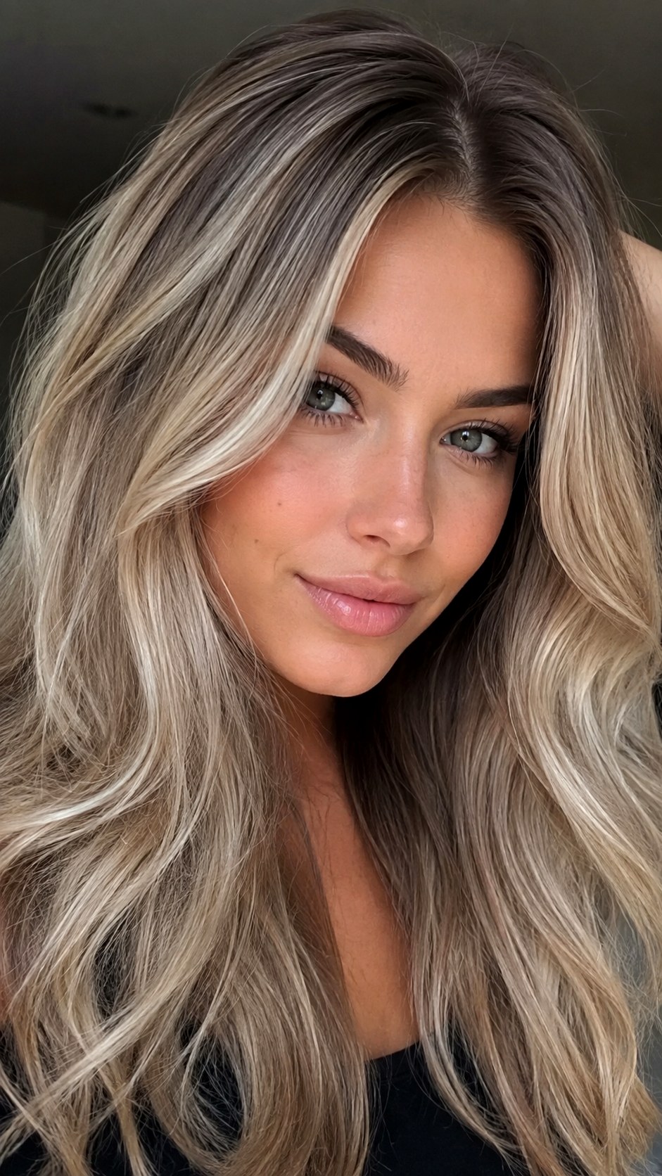 Ash Blonde Rooted Highlights - 21 blonde hair color highlights ideas