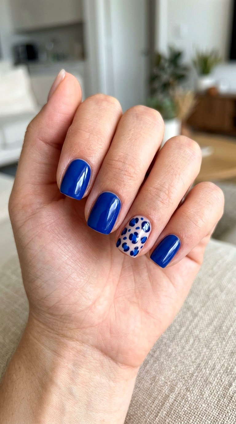 Blue Leopard Print Accents - 24 blue nails short ideas