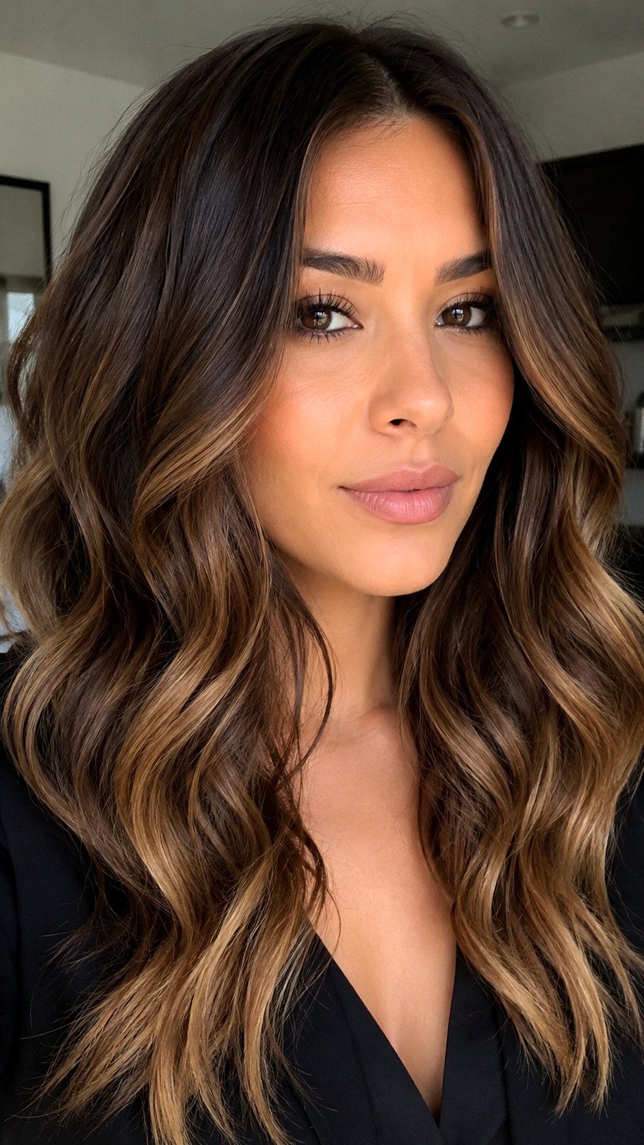 Espresso to Caramel Wavy Blend - 23 wavy hair highlights ideas