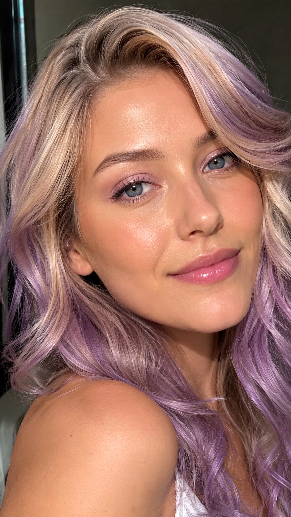 Lilac Champagne Gloss - 24 violet hair color ideas