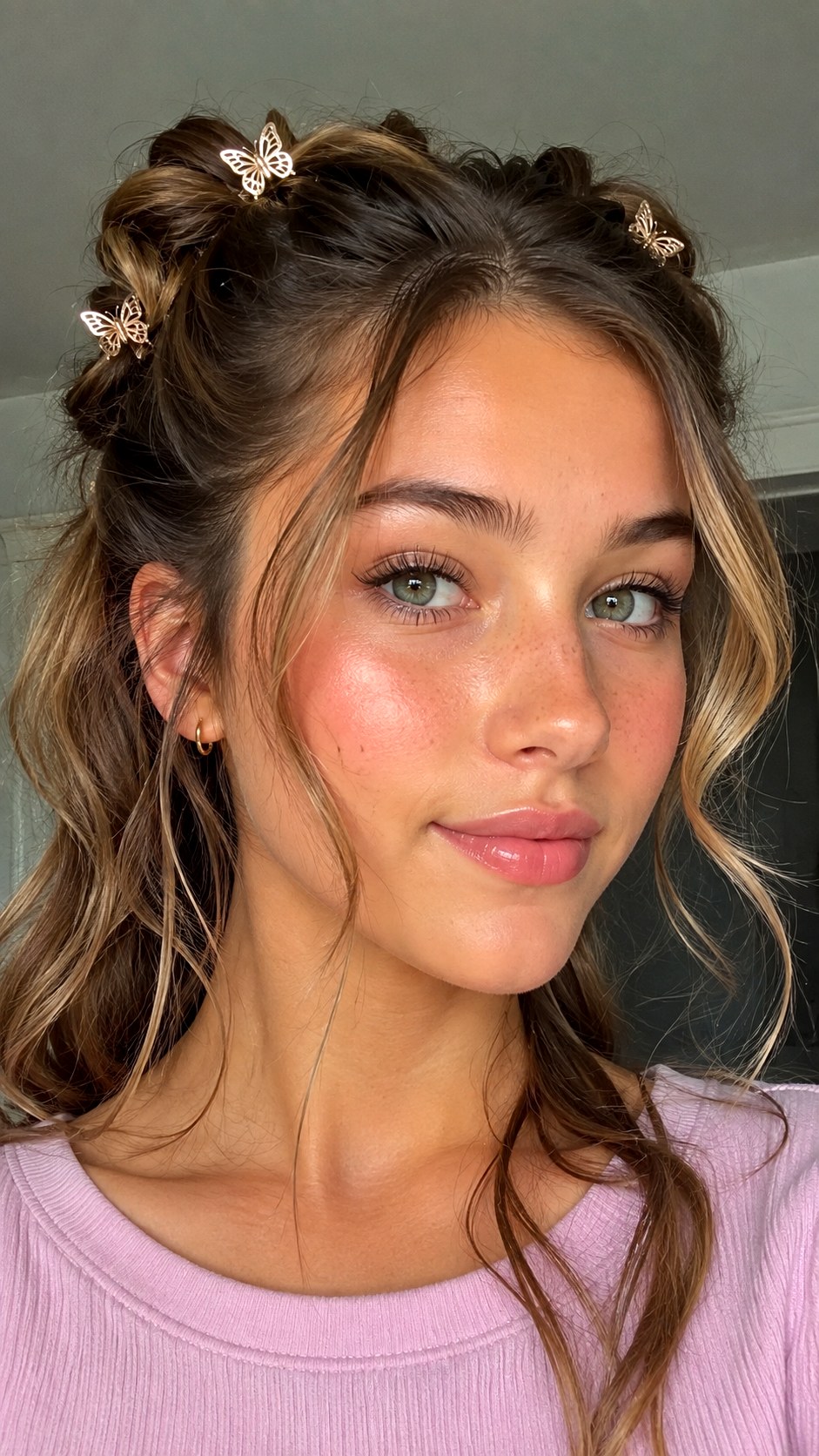 Playful Butterfly Clip Twists - 22 y2k hairstyle ideas