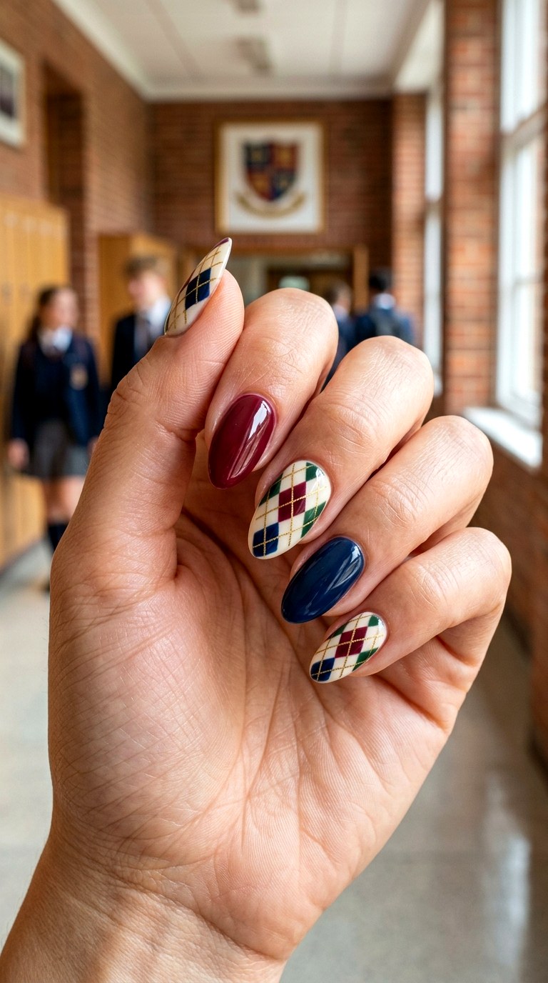 Preppy Argyle Nail Design - 25 back to school nail ideas