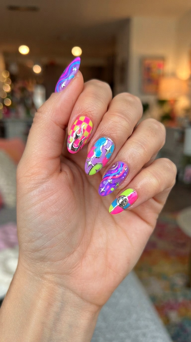 Retro Neon Star Mix - 22 retro Y2K almond nail ideas