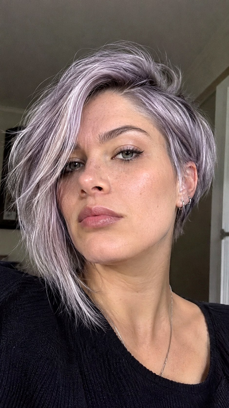 Silver Lilac Asymmetrical Cut - 22 vivid hair color ideas