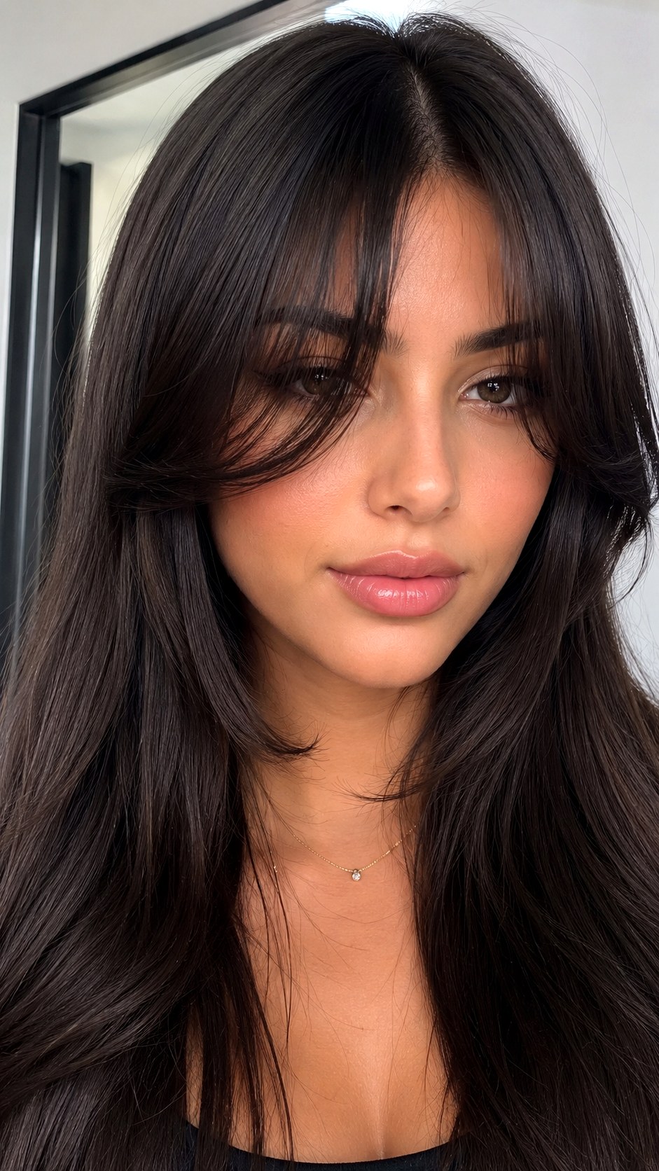Sleek Straight Face Framing Bangs - 20 Wispy Curtain Bangs Long Hair Ideas