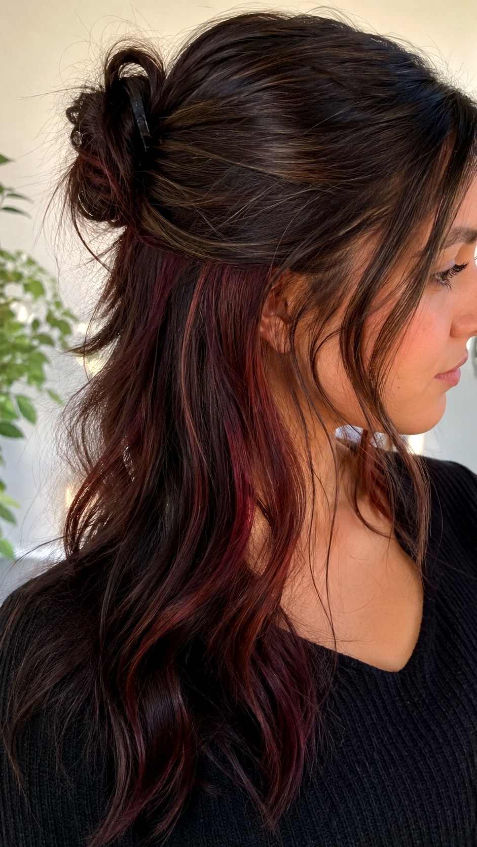 Subtle Mahogany Underlights Trend - 20 brunette hair color highlights ideas