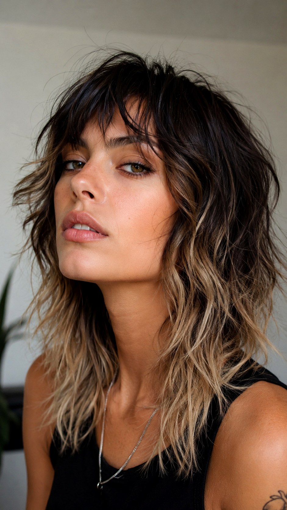 Wavy Wolf Cut with Choppy Ends - 23 wavy wolf cut hairstyle ideas
