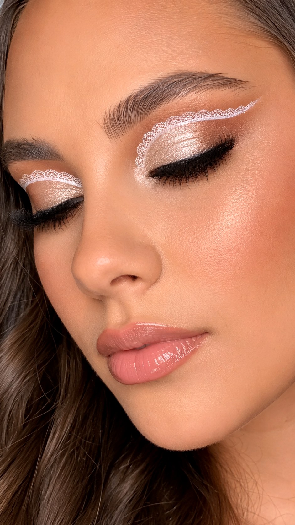 White Lace Cut Crease Replacement - 21 lace makeup ideas
